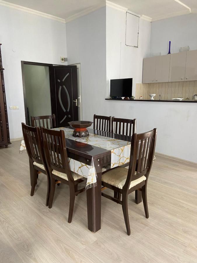 Apartment On Luka Asatiani 2 Batoemi Buitenkant foto