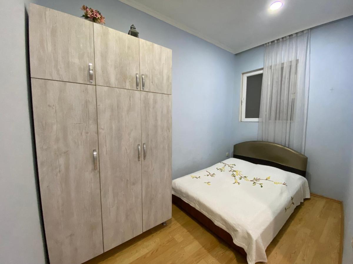 Apartment On Luka Asatiani 2 Batoemi Buitenkant foto