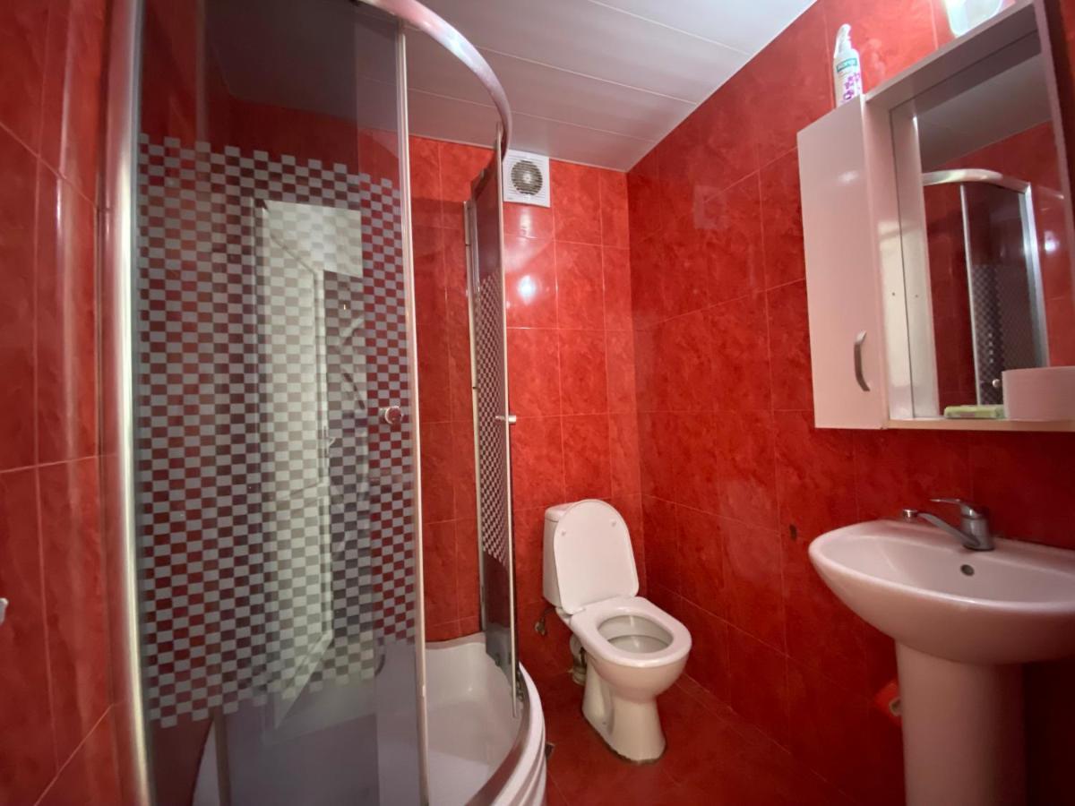Apartment On Luka Asatiani 2 Batoemi Buitenkant foto